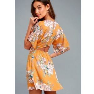 🔥🔥BILLABONG - GOLDEN FLORAL MINI DRESS🔥🔥